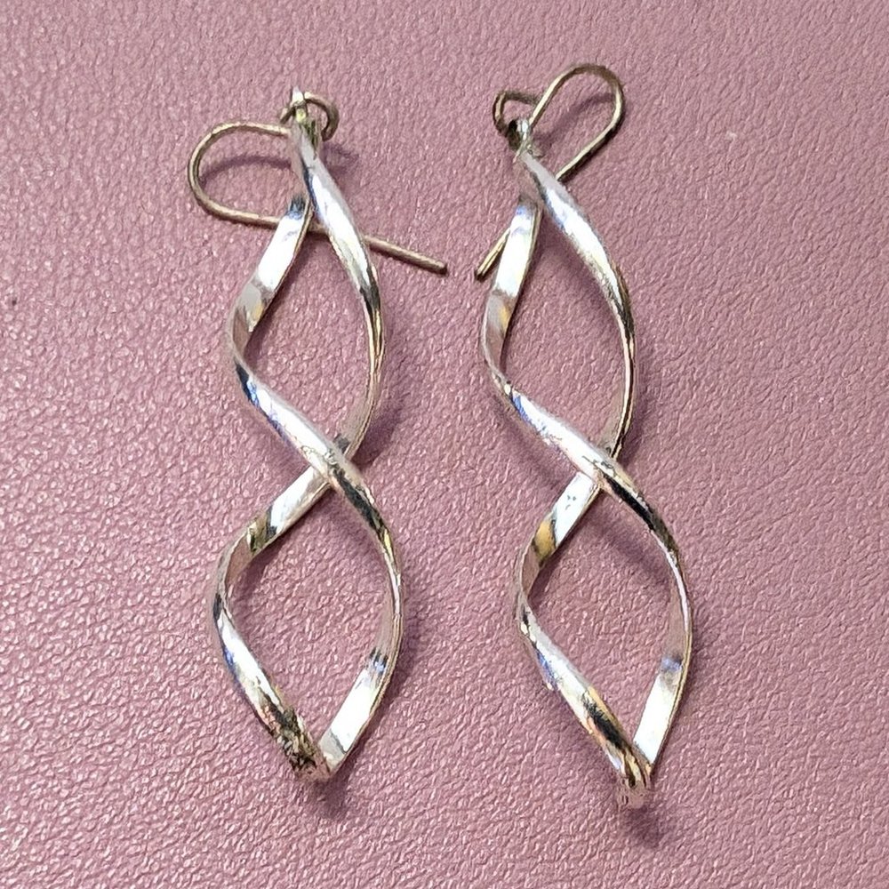 Silver swirly earrings